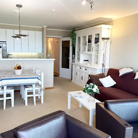 Sunflower 404 With Beautiful Sea Views 아파트 니우포르트